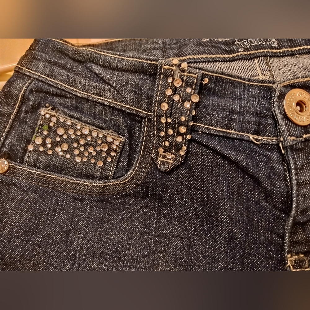Pants - Picture 3 of 4